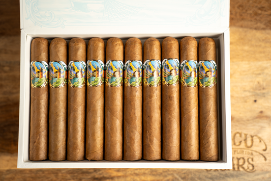 La Marea box of 10 (Connecticut Wrapper)
